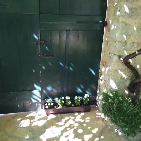 בית נופש Stone House And Clio Vrbanj