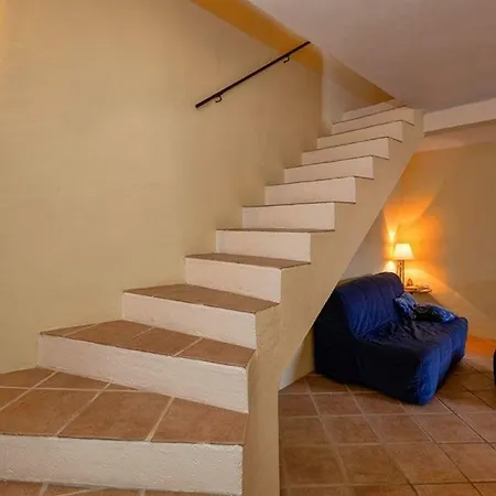 Stone House And Clio Vrbanj