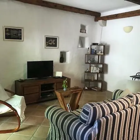 בית נופש Stone House And Clio Vrbanj